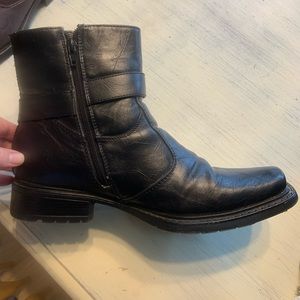 Men’s DayFive Black Buckled Boots